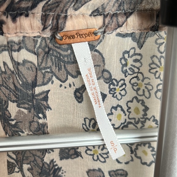 Free People Hendrix Boho Peasant Floral Blouse - Picture 5 of 10